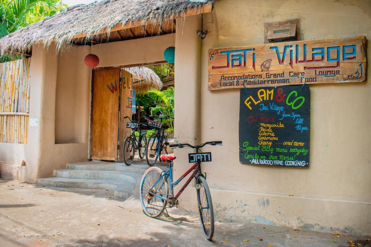 Jati Village, Party Hostel And Bungalows Gili Trawangan Exterior foto